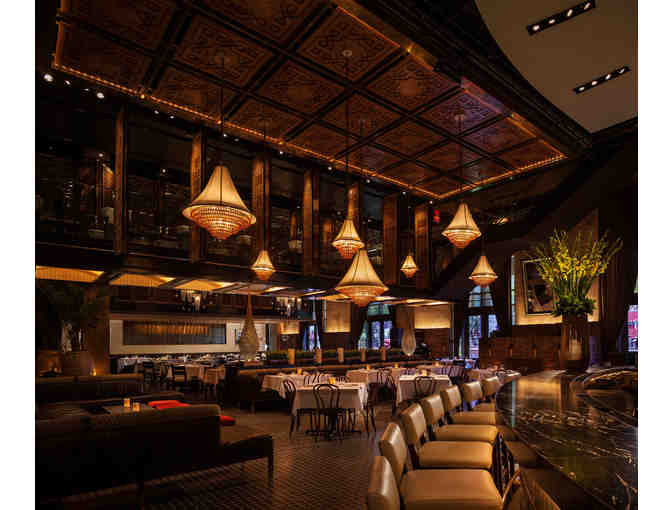 FRANK The Man. The Music: Show & Dinner at Lavo