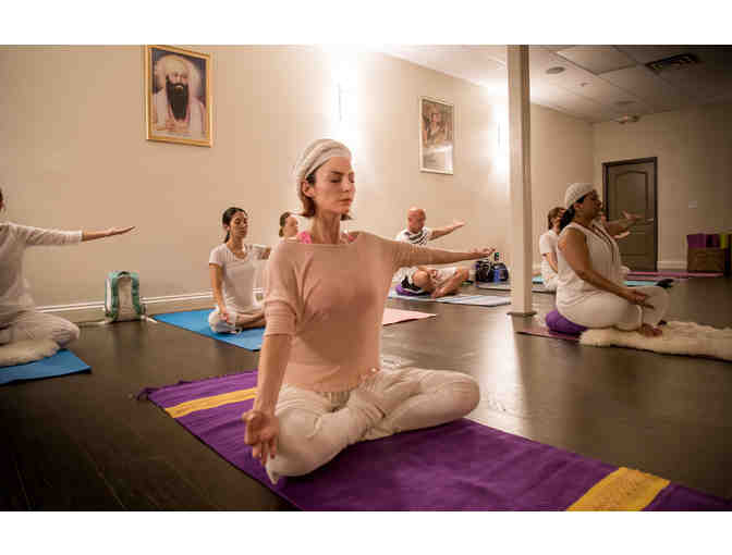 RYK Yoga: One Hour Live Gong Meditation Session