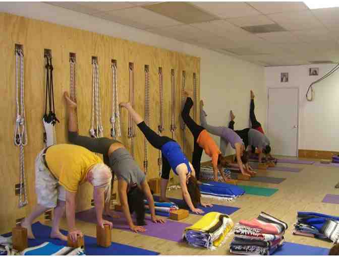 B.K.S Iyengar Yoga Center of Las Vegas: Eight Yoga Classes
