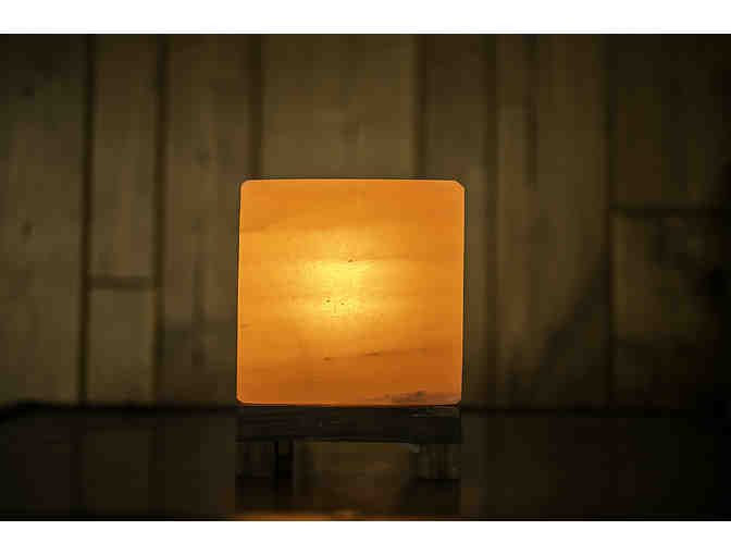 Solay Wellness: Zen Cube Himalayan Salt Lamp Set in Amber