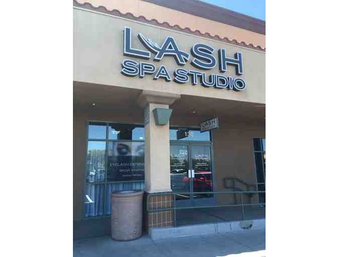 Lash Spa Studio: Full Classic Set of Eye Lash Extensions With a Eyebrow Wax.