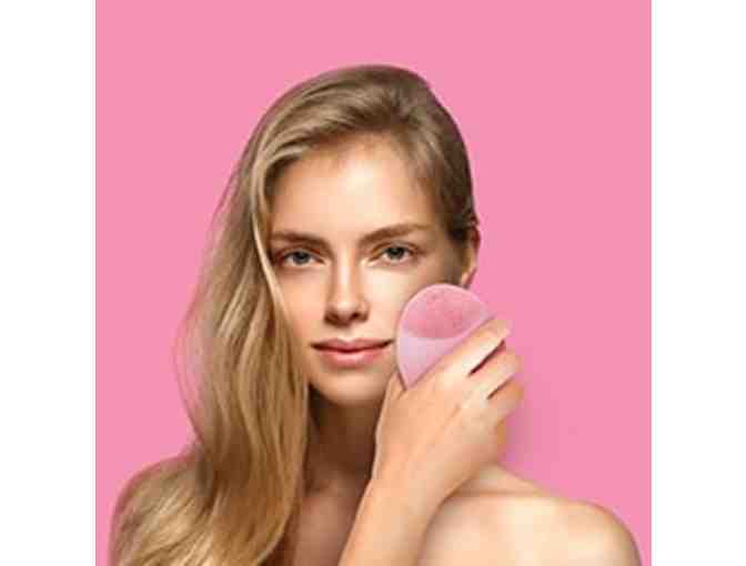 FOREO: LUNA for Combination Skin