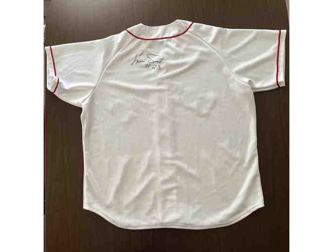 Red Sox #23 Luis Tiant Signed Jersey (Size 3x) with case