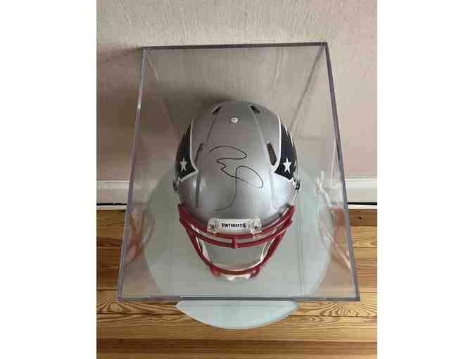 Patriots #12 Tom Brady Signed Helmet in case with Certificate of Authenticity