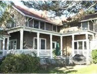 2 NIGHTS IN THE GARRETT APARTMENT AT THE LINDEN POINT HOUSE LOCATED IN BRANFORD, CT