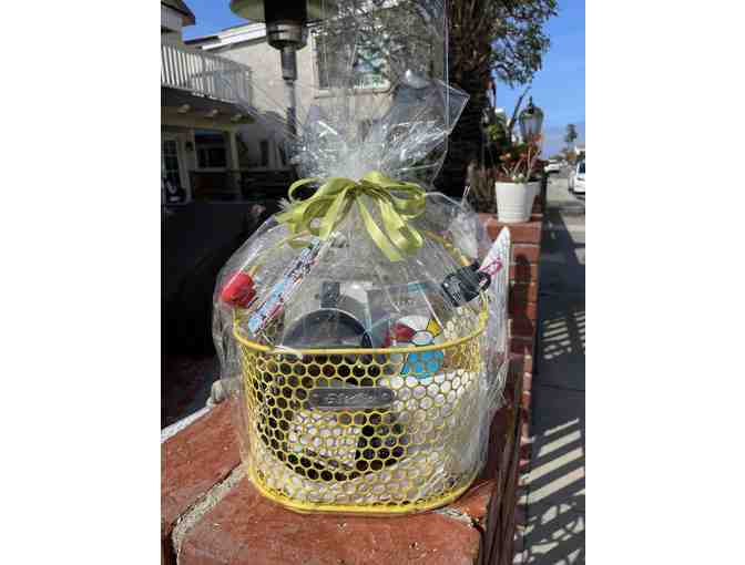 Balboa Beach & Bicycle Boutique - Electra Basket of Goodies