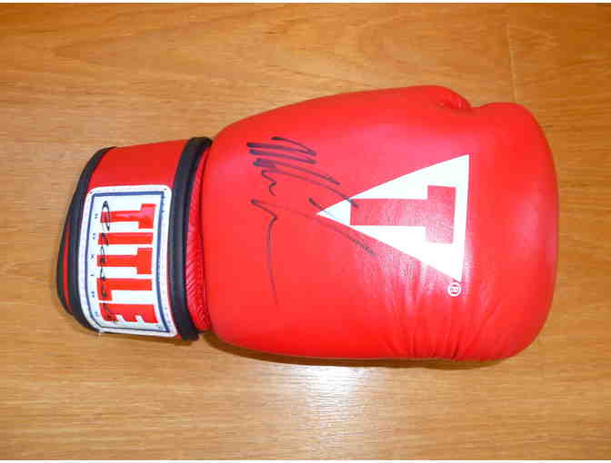 Boxing Glove Signed By Mike Tyson - Photo 1