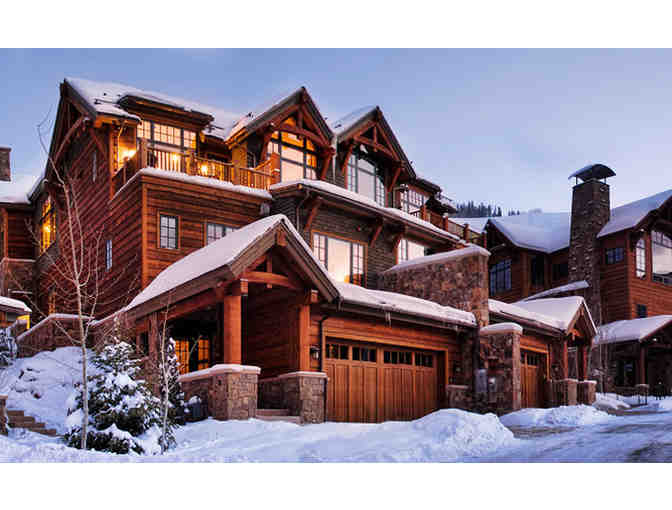 Los Cabos or Aspen six-night getaway with The Quintess Collection