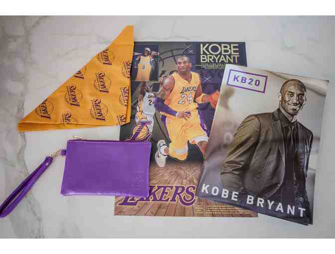 Los Angeles Lakers Memorabilia: Fun Kid Pack