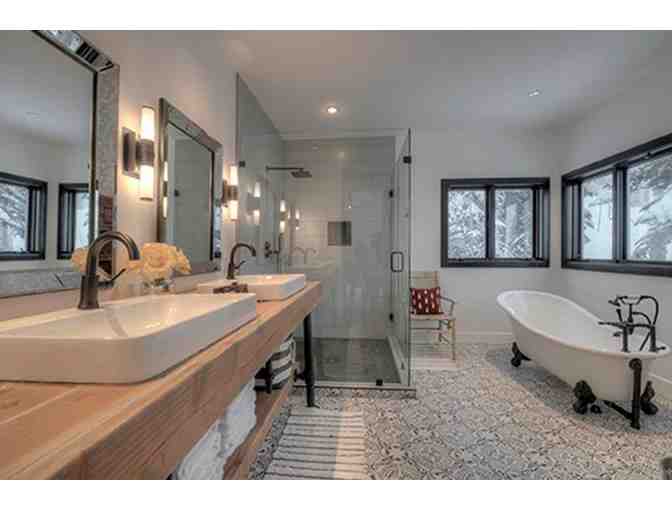 Vail Luxury with Hot Tub; 5 Min to Mountain