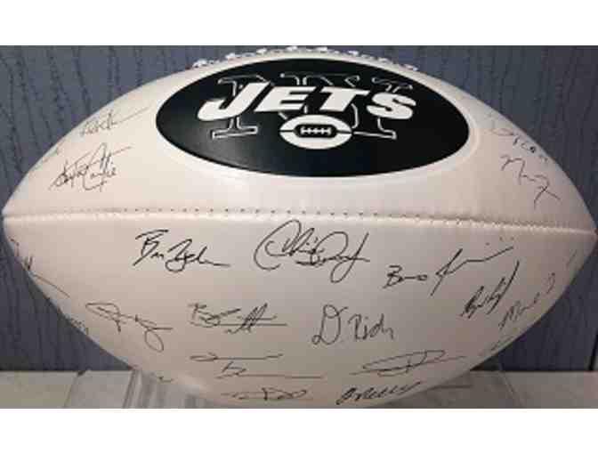 Exclusive Jets Football Featuring the Signatures of the 2015 Team! - Photo 1