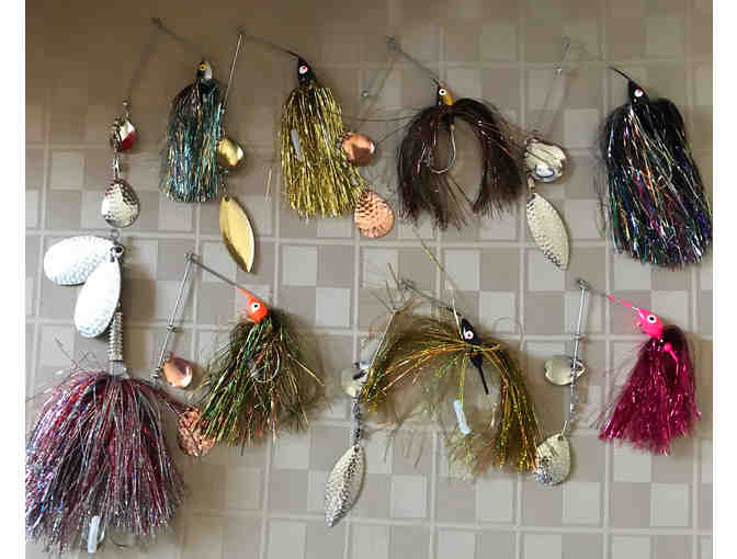 No Fish Can Resist!/Tinsel Tail Lures