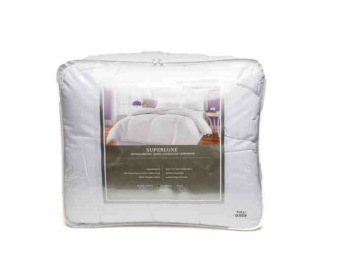 Bedding ensemble #3 - Down Alternative Comforter and mattress pad (Full/Queen)