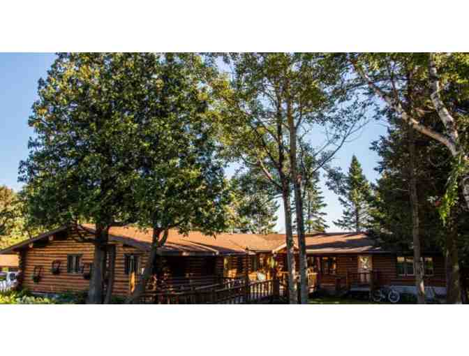 Relaxing Pontoon Rental from Solbakken Resort