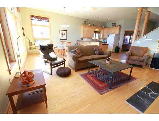 Cozy Two-Night Stay at Modern Townhome in Tofte, Minnesota, Aspenwood 6536