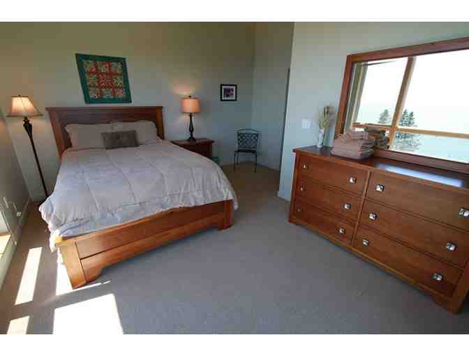 One-Week Stay at Modern Townhome on North Shore of Lake Superior, Aspenwood 6538