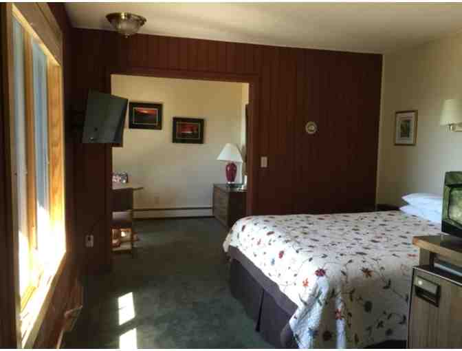 $100 Lodging from Thomsonite Beach Inn & Suites