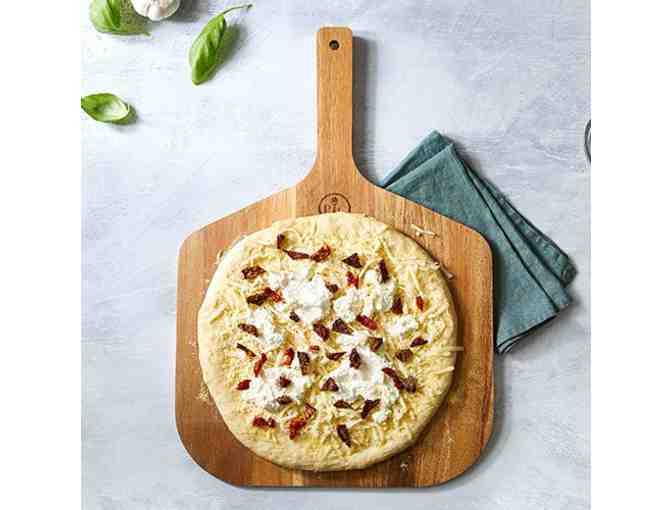 Pampered Chef Medium Pizza Stone and Pizza Wheel