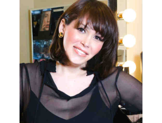 Glam makeup lesson from Beauty Babe by Sabrina in Agnes O Salon on Elm
