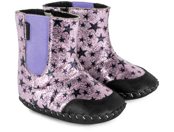 Pair of pediped shoes valued up to $39.95!