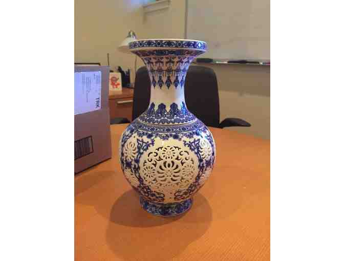 Traditional Chinese Style Vase