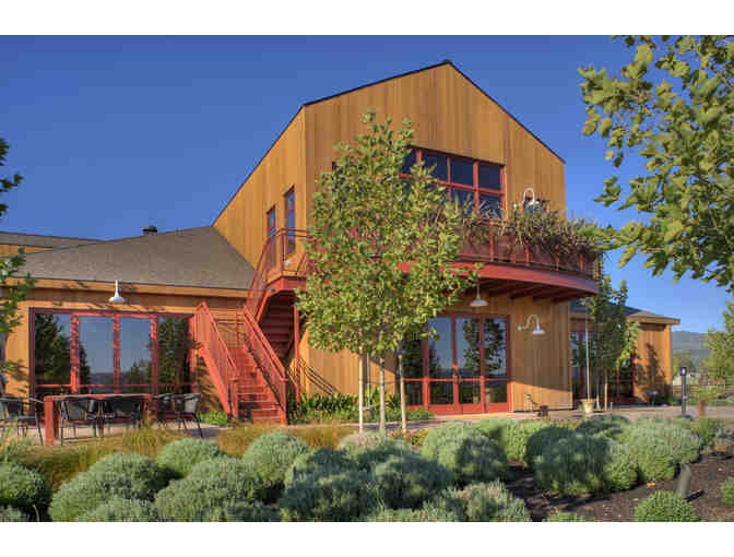 ENJOY THE CAKEBREAD EXPERIENCE