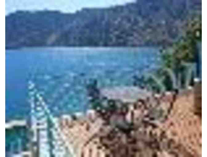 1 Week in a Magical Lake Chelan 4 Bdrm waterfront House