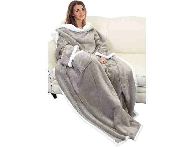 Catalonia Classic Sherpa Wearable Blanket With Sleeve - Photo 1