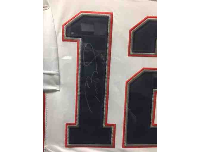 Autographed Jersey - Patriots Tom Brady