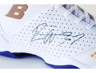Los Angeles Lakers Ron Artest Autographed Shoe