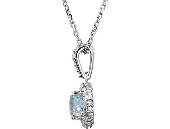 14k WHITE GOLD DIAMOND & AQUAMARINE NECKLACE