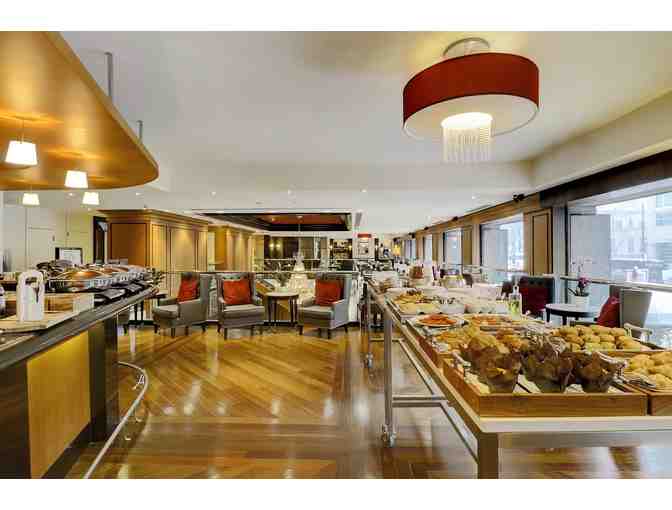 Hotel Le Cantlie in the heart of downtown Montreal