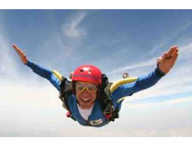 $100 Off Tandem Jump at DC Skydiving Center