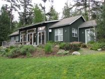 Week's Vacation on Orcas in an Elegant 2-Bedroom House on the Shore