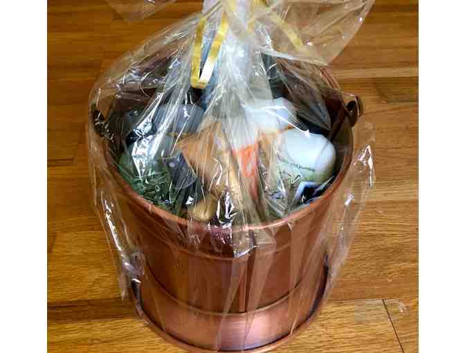 A $100 gift certificicate and a Bumble and Bumble salon products gift basket