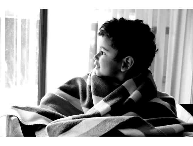 A 30-minute Mini Photo Session & USB containing images