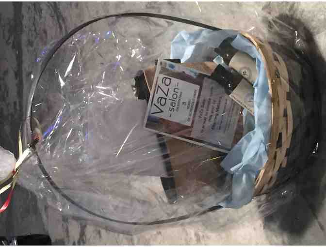 A $100 gift certificate for Vaza