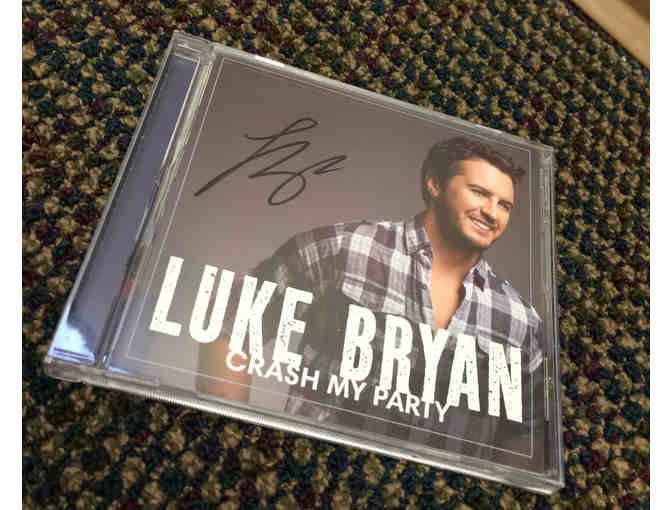 Luke Bryan Autographed CDs