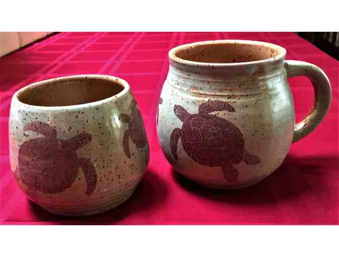2 Handmade Stoneware TURTLE mugs by Laura Bruzzese - Photo 1