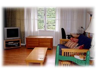 Stay 3 nights in Hawaiian Vacation Rental just 200 yds from the Obama's