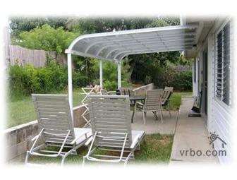 Stay 3 nights in Hawaiian Vacation Rental just 200 yds from the Obama's