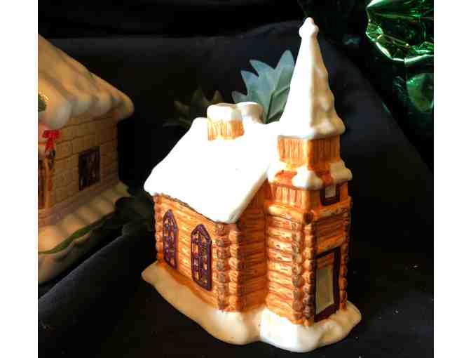 Under-the-Tree Lighted Houses