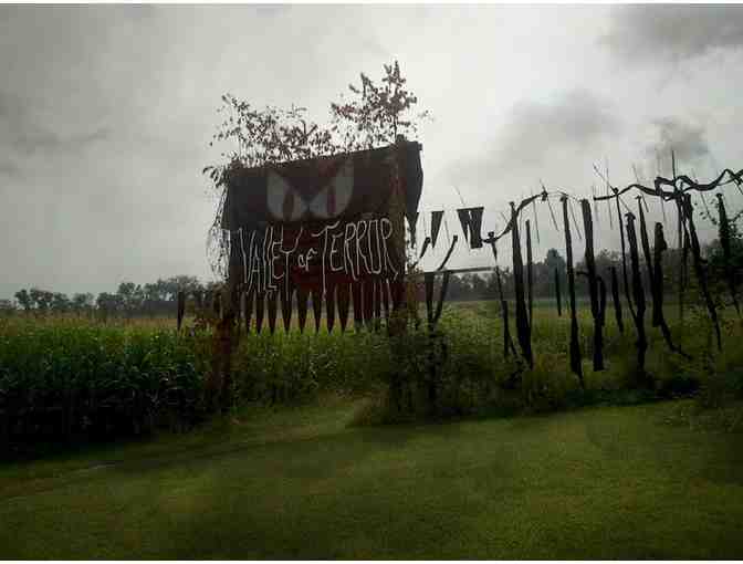 Be Scared.  Be Very, Very Scared . . at the Lonesome Valley Farms Valley of Terror