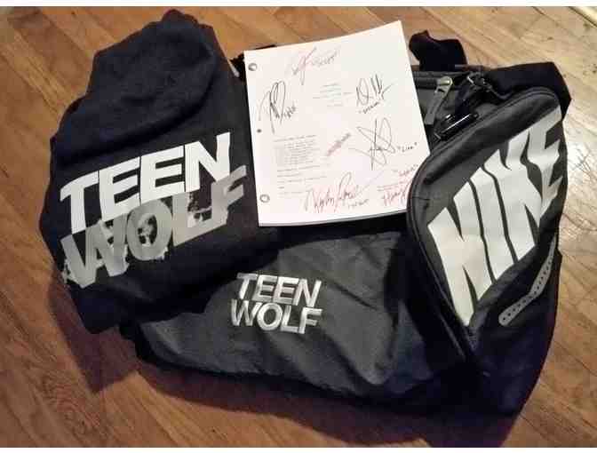 Teen Wolf Signed Director's Chair & Duffle Bag Swag!