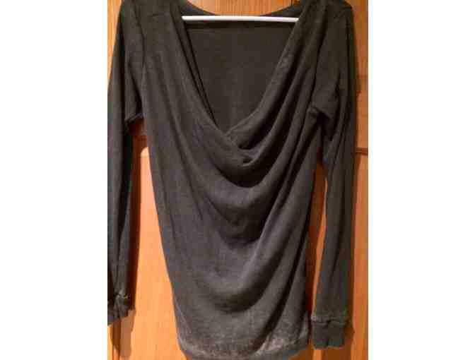 Chaser Brand Long Sleeve Grey Top - Scoop Back (M)