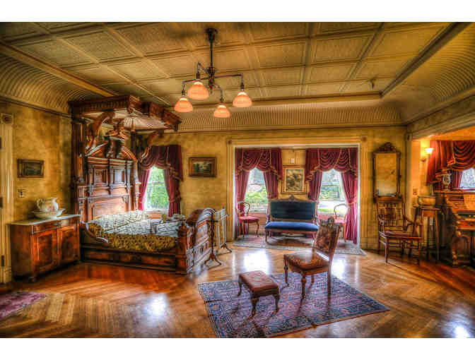 'Beautiful and bizarre' - Winchester Mystery House for 2