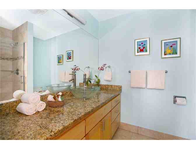 7 Nights in an Ocean-front Kauai Condo