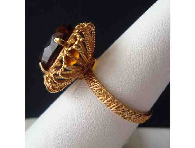 18K Gold Ring with Citrine Stone -- Vintage