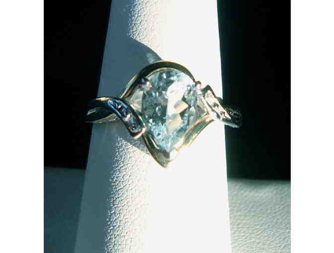 Gorgeous  Pear-Cut Aquamarine with Diamond Accents Ring -- 10K Gold & Sterling -- Size 7