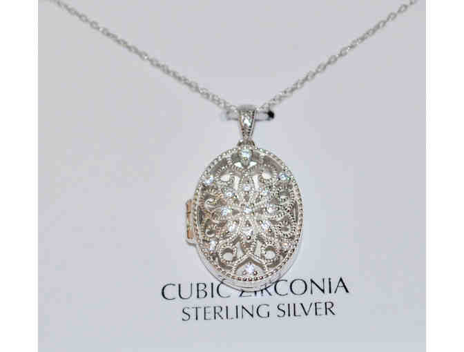 Sterling Silver Oval Filigree Locket Pendant Necklace -- New